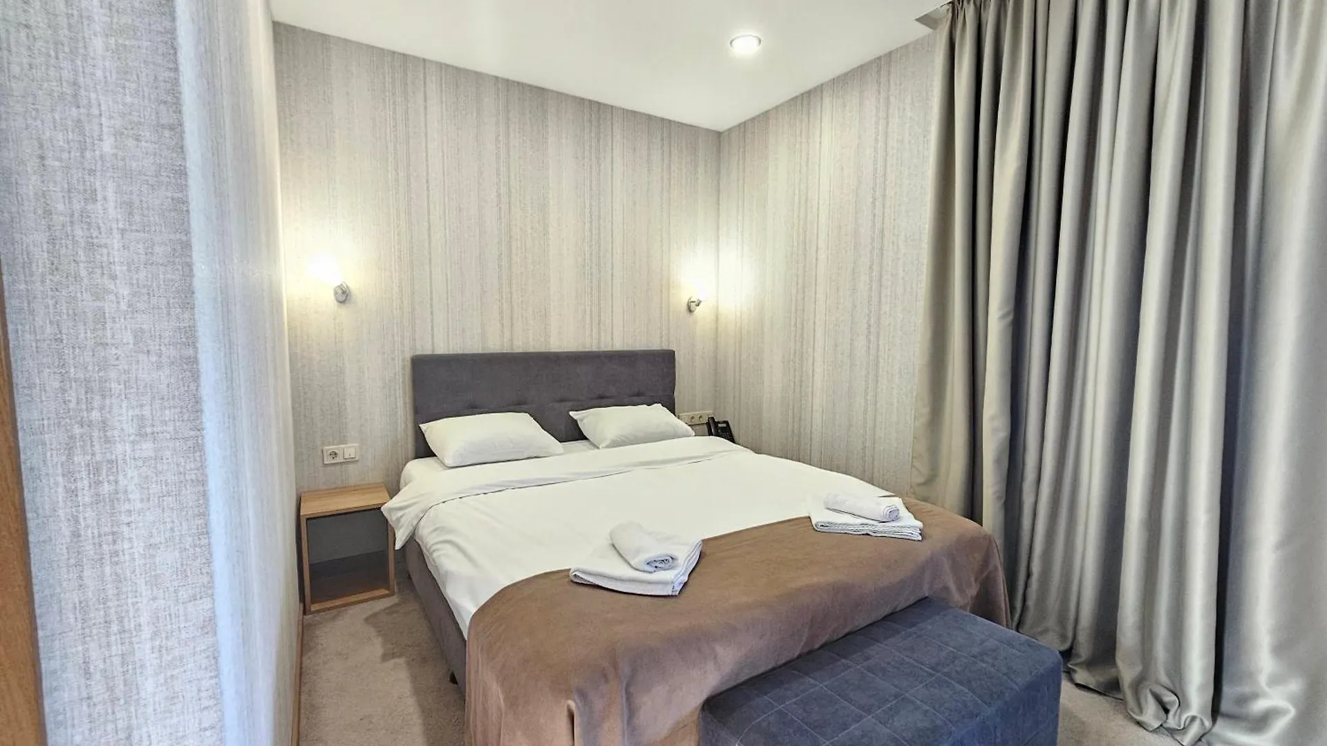 Hotel Flames Tiflis