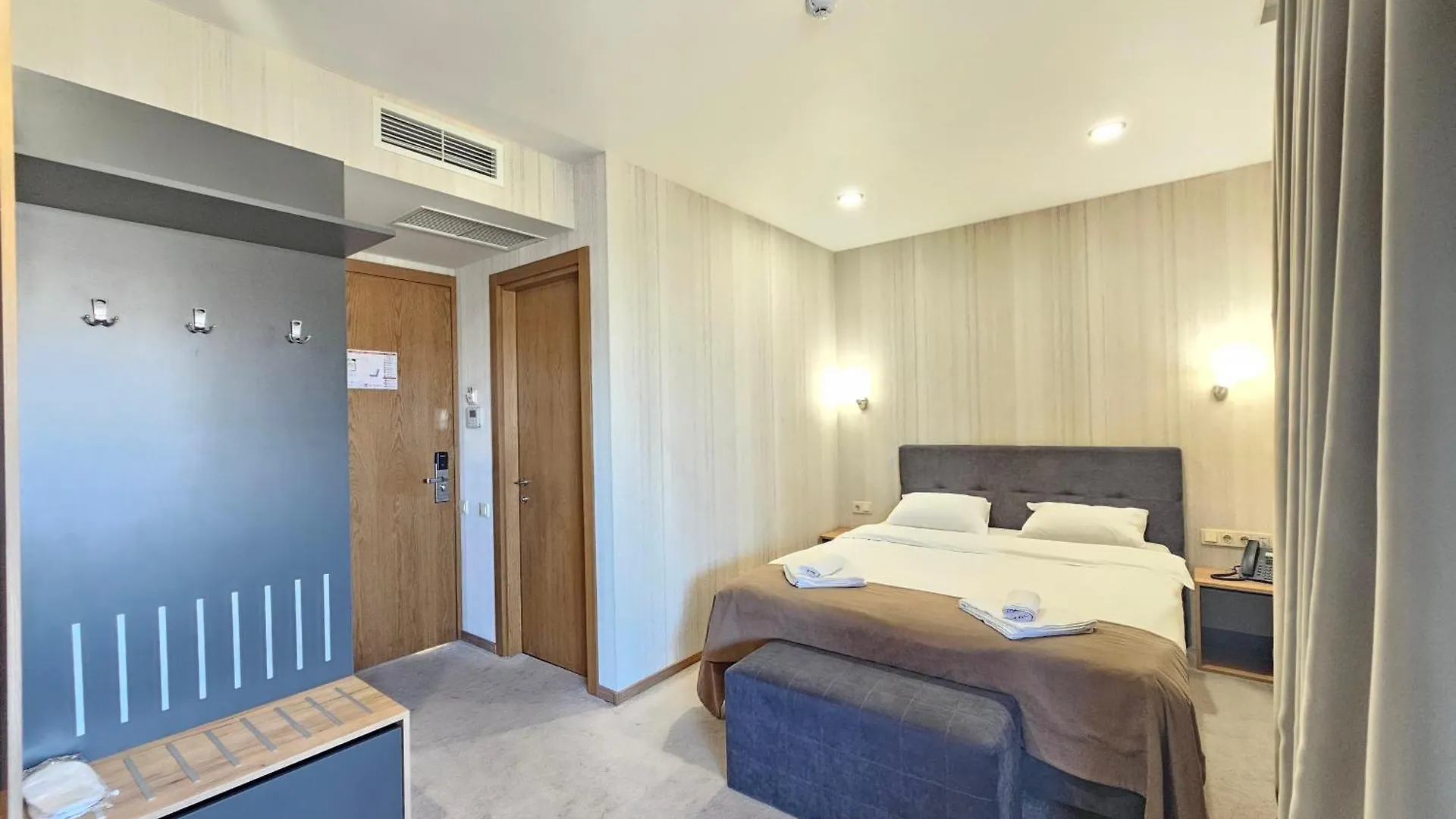 Hotel Flames Tiflis