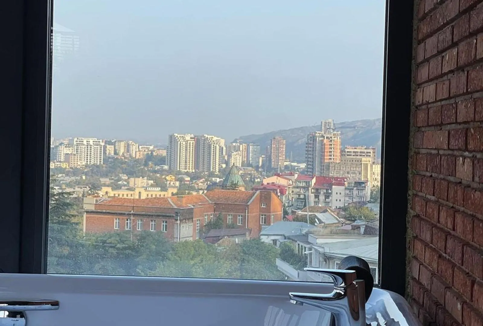 Hotel Flames Tiflis 4*,