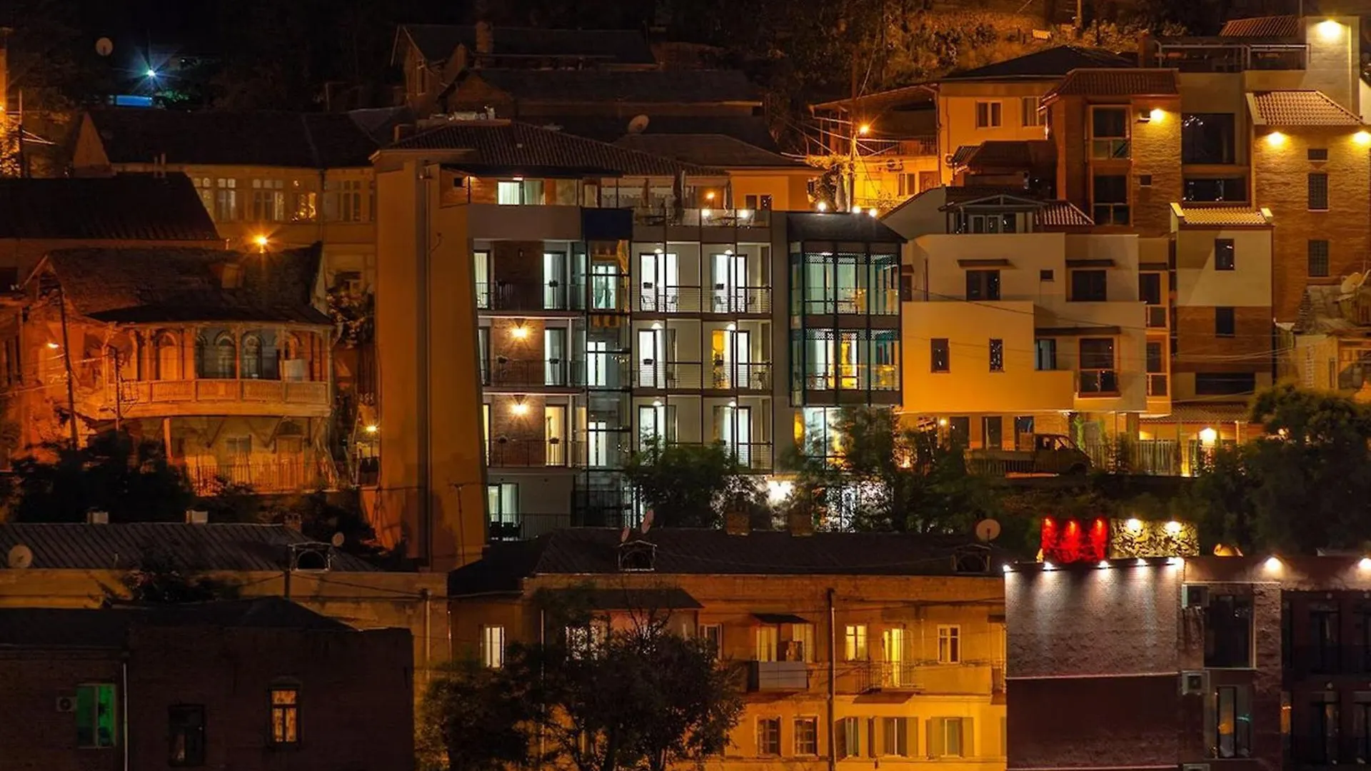 Hotel Flames Tiflis