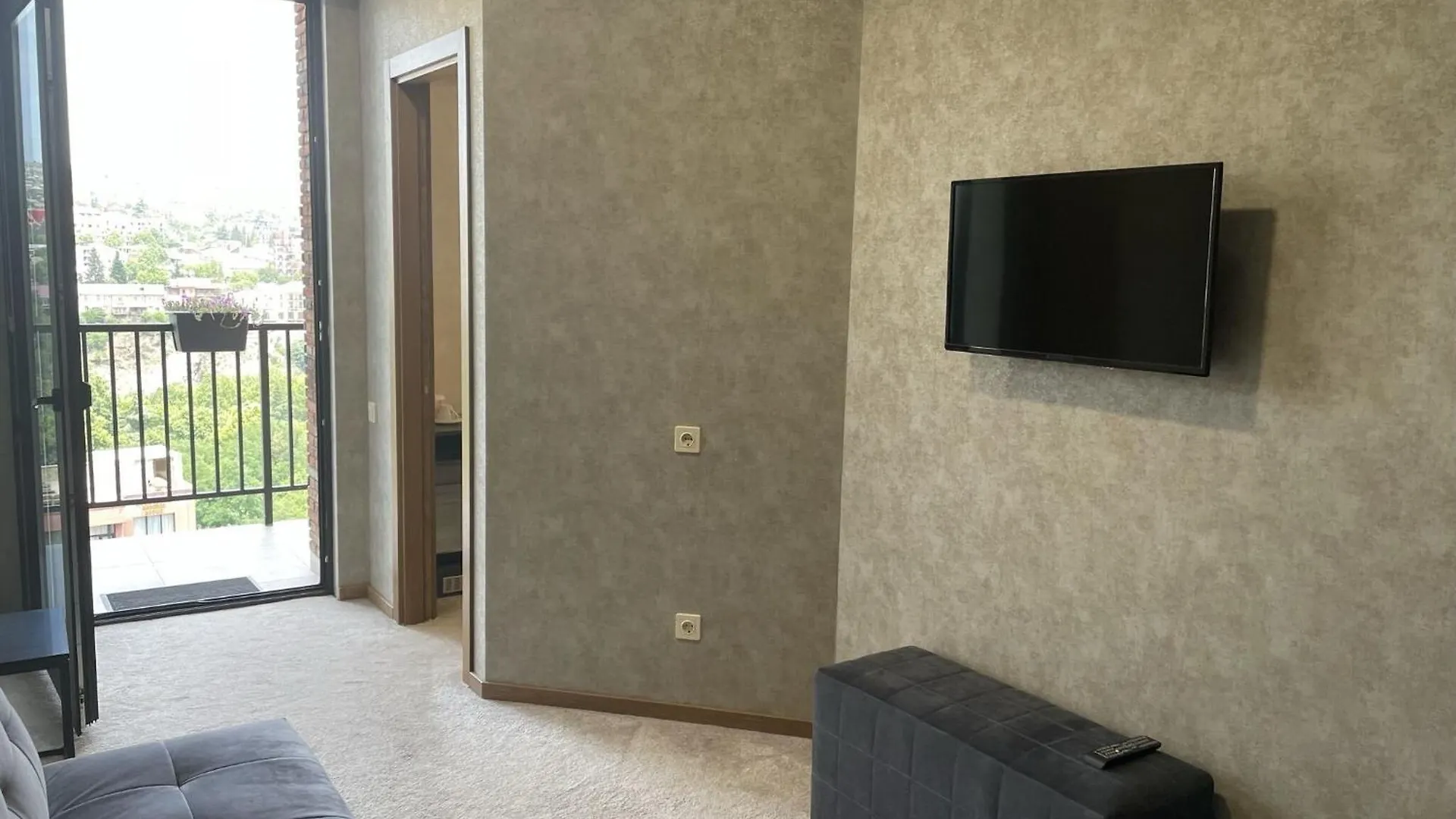 Hotel Flames Tiflis