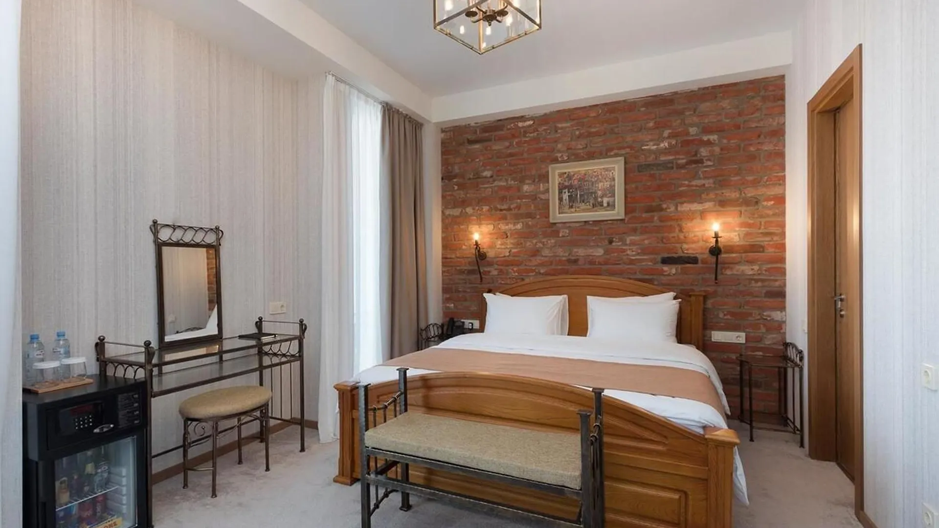 Hotel Flames Tiflis 4*,  Georgia
